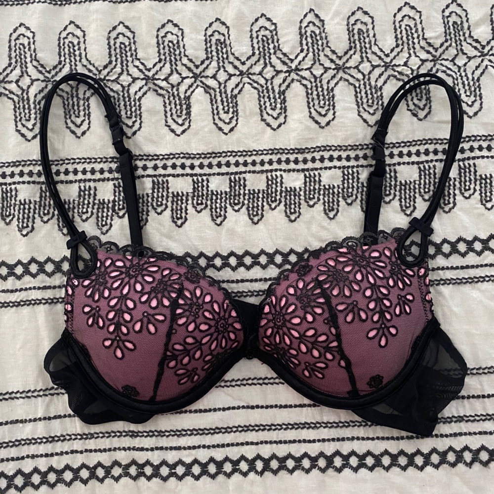 Victoria’s Secret Push Up Bra 32B